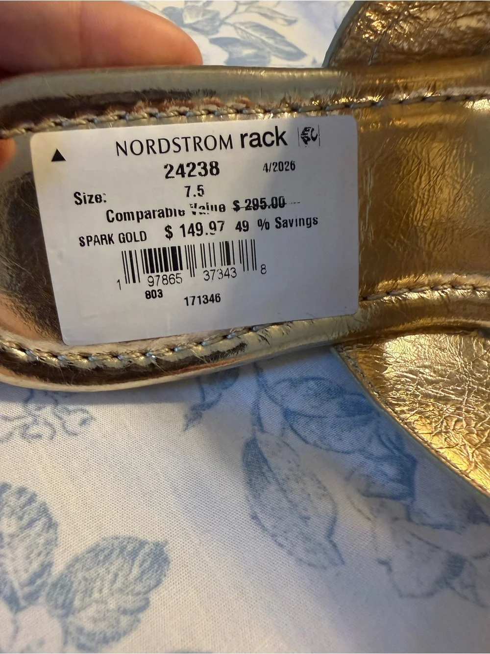 Tory Burch Metallic Gold Buckle Thong Sandals 7.5 never worn